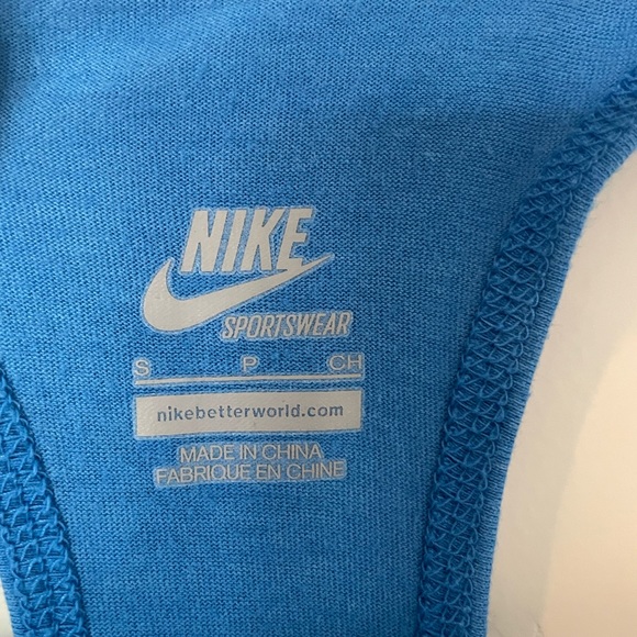BLUE NIKE SPORT TANKTOP SIZE SMALL - Picture 2 of 5
